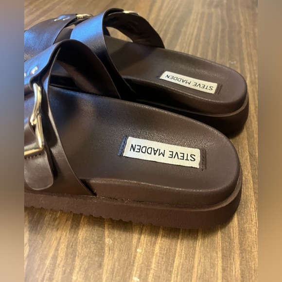 Steve Madden Brown Hanni Slide Sandal / 7.5 - Picture 4 of 10